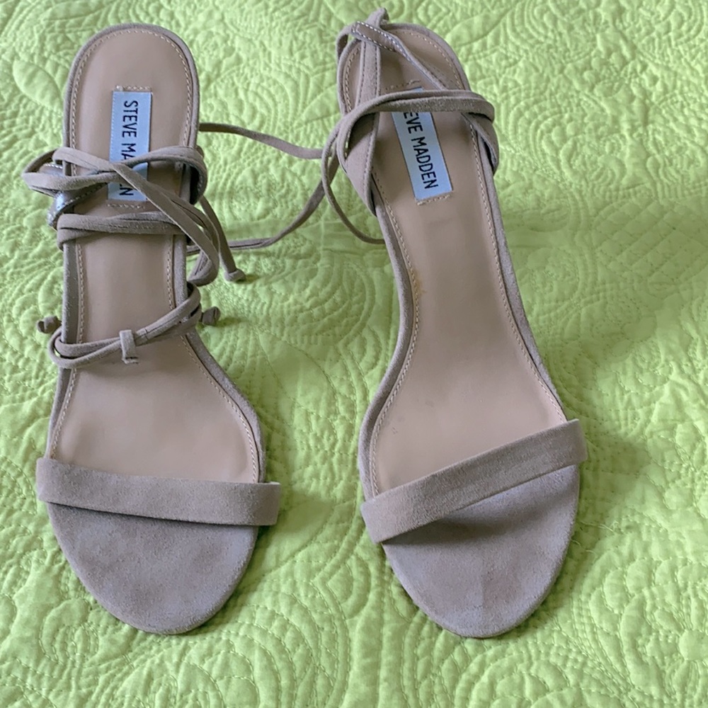 Steve Madden nude size 10
